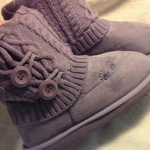 Animal rescue site boots